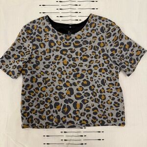 H&M Gray and Brown Leopard Print Short Sleeve Top